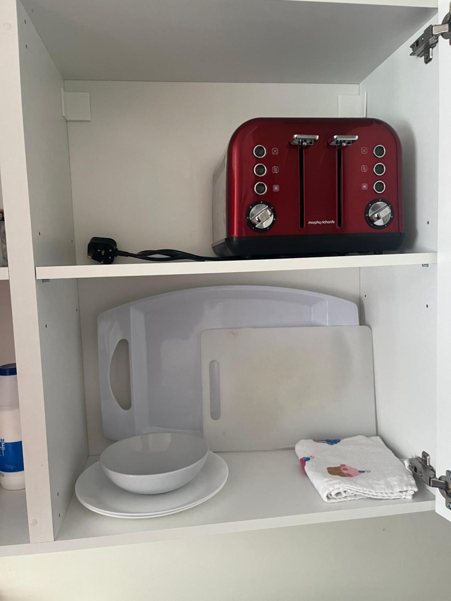 Self Contained Room, En-Suite With Separate Lockable Front Door, Located In An Exclusive Area 温斯伯里 外观 照片
